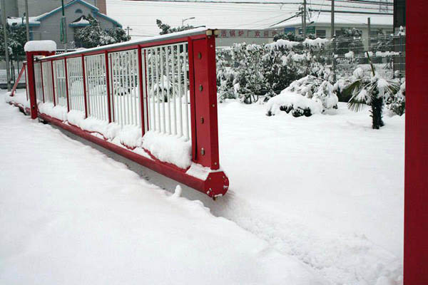 Уход за автоматическими воротами в зимнее время