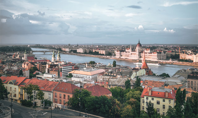 Восточноевропейские отзвуки Парижа – Будапешт 